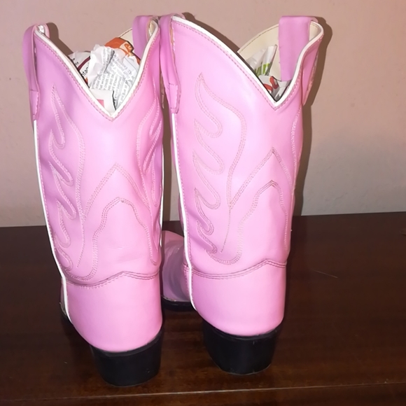 Girls Faux Leather Jacket and Cowgirl Boots - Picture 8 of 8